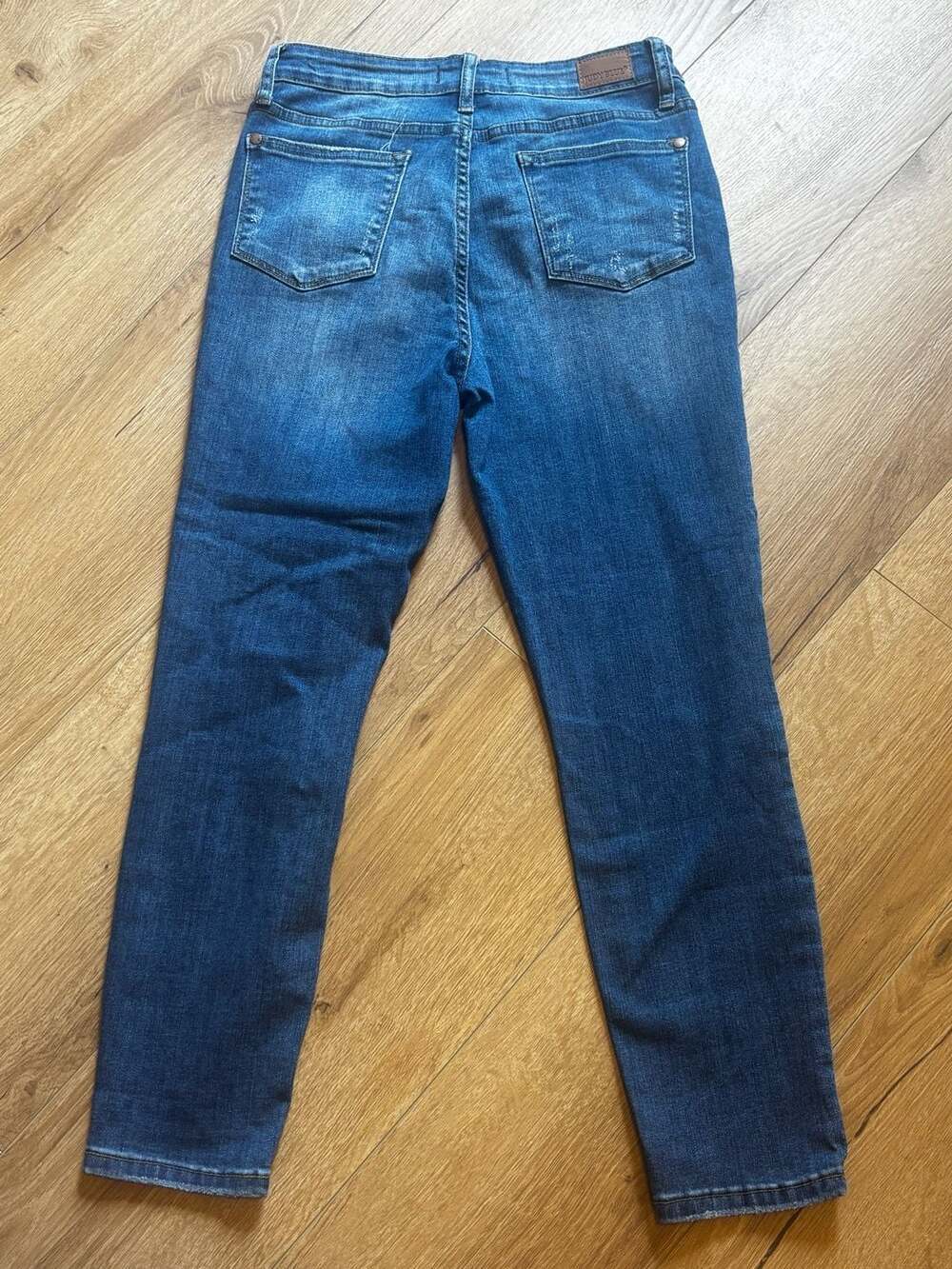 Judy Blue JB8271 DK Distressed Skinny Jeans Size 29 - Picture 7 of 7